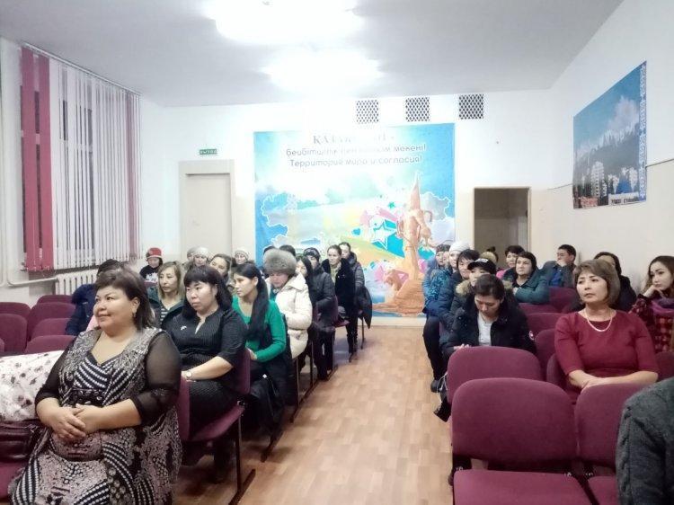 20.12.2019 года состоялось собрание родительского комитета, которое директор школы Кадирова Айгуль Чуленбаевна выступила с отчетом  перед родителями по расходованию финансовых средств, выделенных из бюджета для содержания школы.