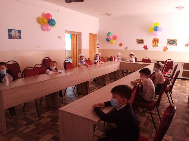 БІЛІМ КҮНІ - ДЕНЬ ЗНАНИИ // Білімді ұрпақ-жарқын болашақ - Образованное поколение-светлое будущее