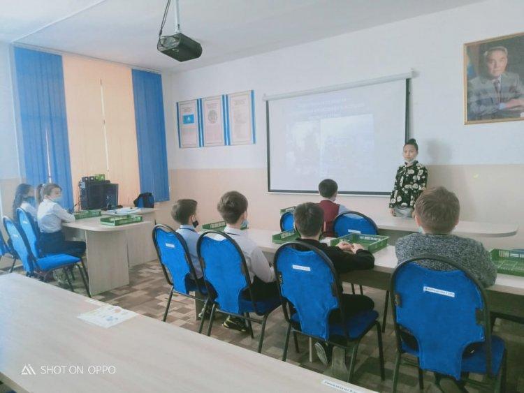 «Чернобыль-қайғылы оқиға, ерлік, ескерту». «Чернобыль-трагедия, подвиг, предупреждение».